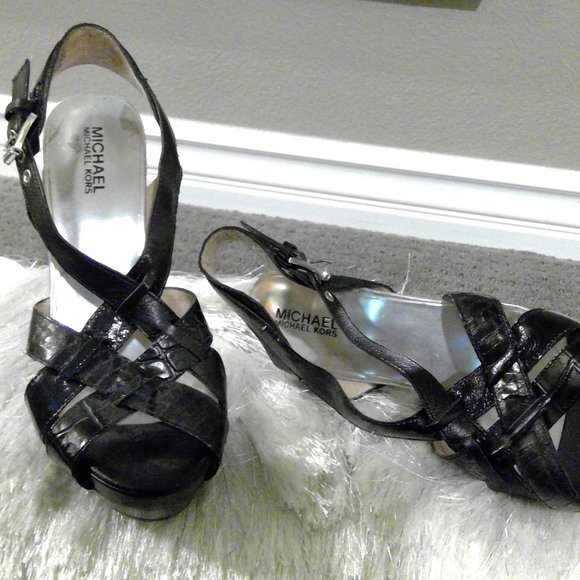 Michael Kors heels - Picture 2 of 2